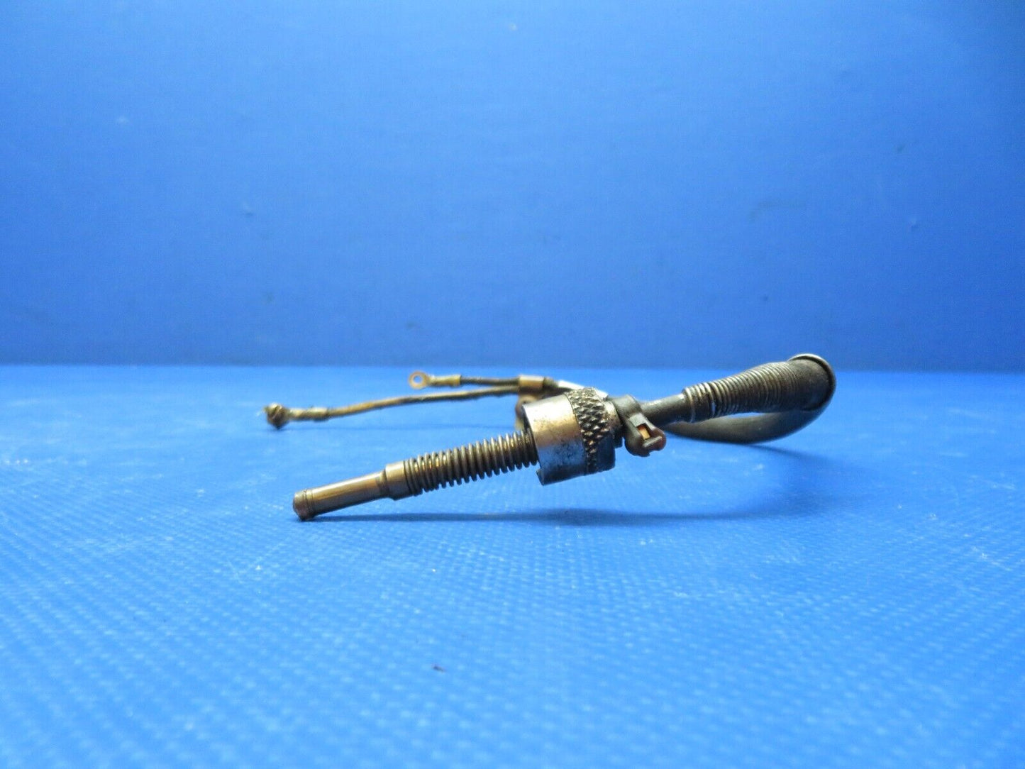 Piper PA-23-250 Aztec Lewis Bayonet Temp Probe P/N AN5541-1 TESTED (0724-105)
