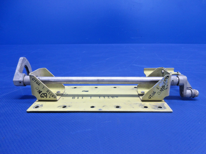 Rockwell Commander 112 LWR LH Cabin Door Latch P/N 43707-1 (0826-421)7