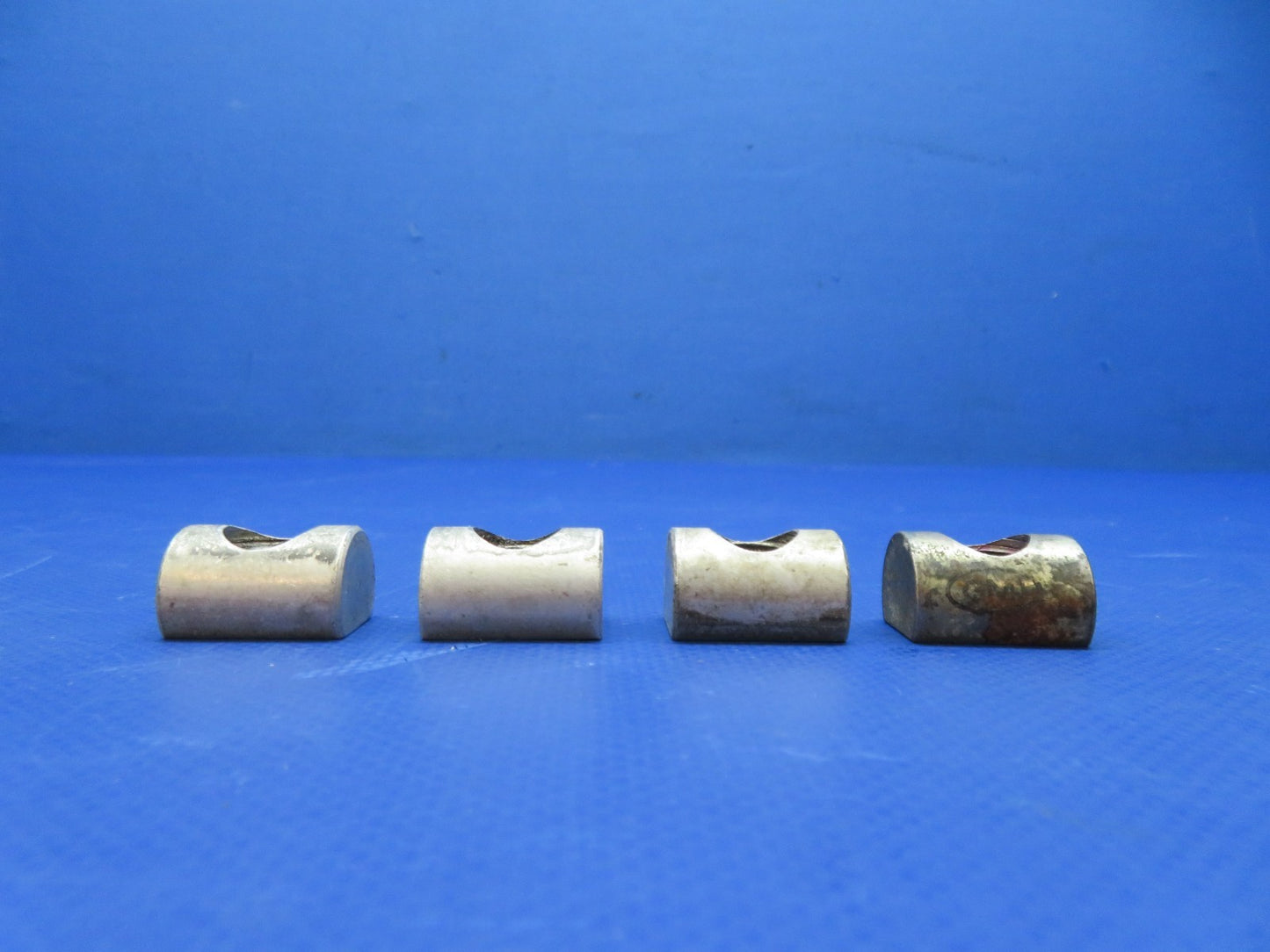 Continental IO-470-U Engine Mount Barrel Nuts P/N 627773 LOT OF 4 (0326-1738)6