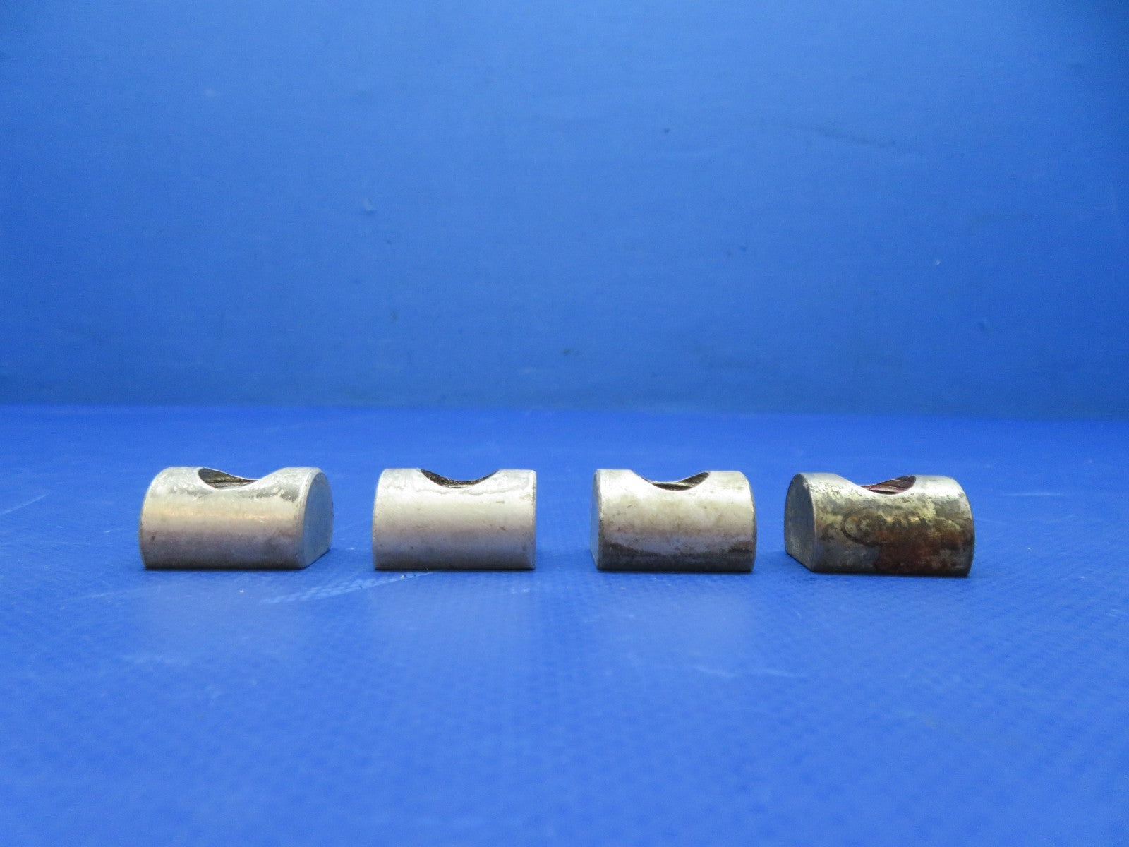 Continental IO-470-U Engine Mount Barrel Nuts P/N 627773 LOT OF 4 (0326-1738)6