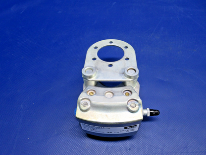 Cleveland 30-63P Brake Caliper w/Torque Plate 075-14000 NOS (0326-718)5