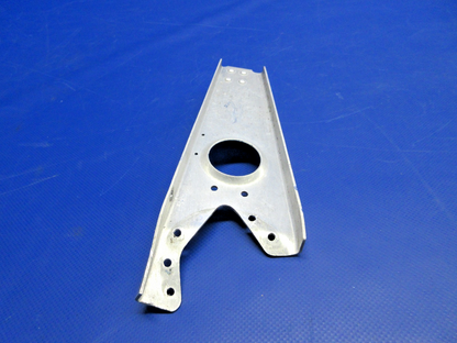 Beech D95A Travel Air RH Engine Controls Bracket P/N 95-940000-47 (0326-917)10