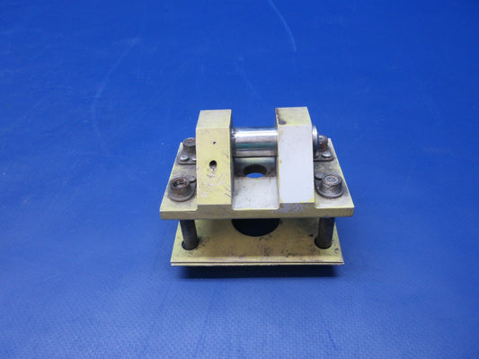 Beech 76 Duchess Landing Gear Shock Absorber Connector 105-810020-3 (0726-705)0