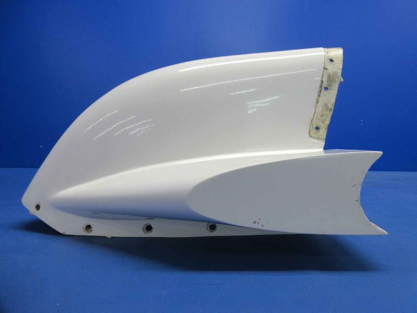Piper PA-32RT-300T Lance II Forward Fin Tip P/N 38349-03 (0924-2069)