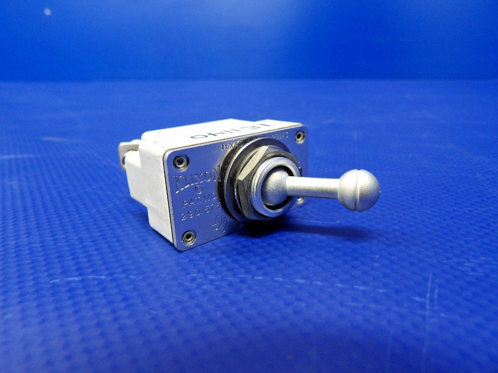 Klixon Circuit Breaker 25 Amps P/N 7270-5-25 NOS (0426-1282)6