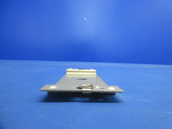 Piper Lance S-Tec Auto Pilot Bracket P/N 64B112-1 (0924-927)