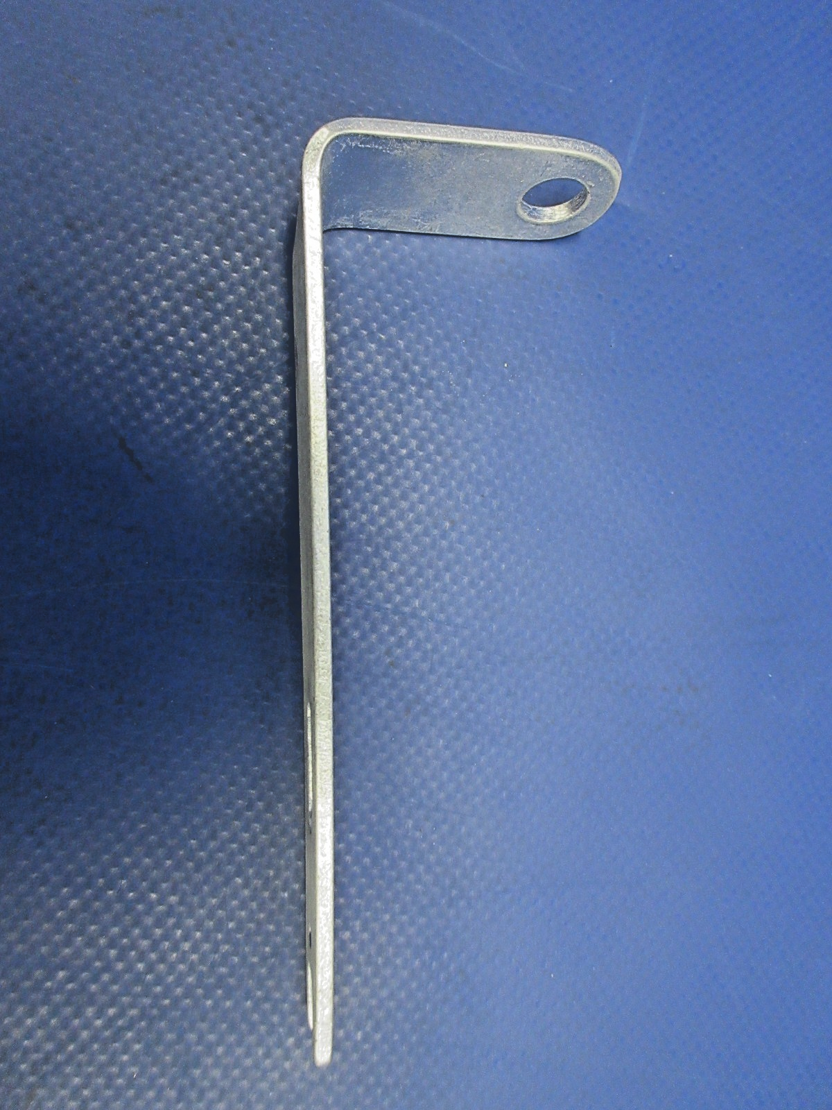 Cessna Propeller Governor Control Bracket P/N 1460202-1 NOS (0626-752)4