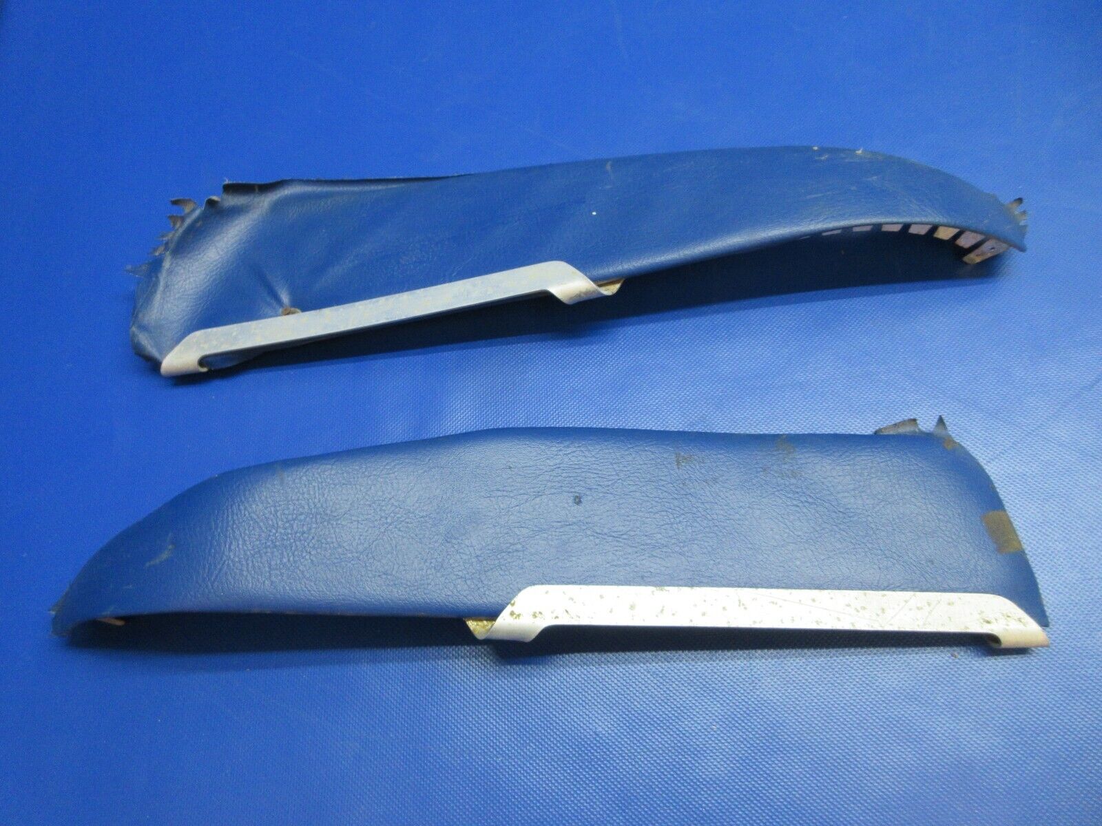 Cessna LH & RH Trim Seat Bottom - Blue Vinyl P/N 0714010-1 (0624-1267)