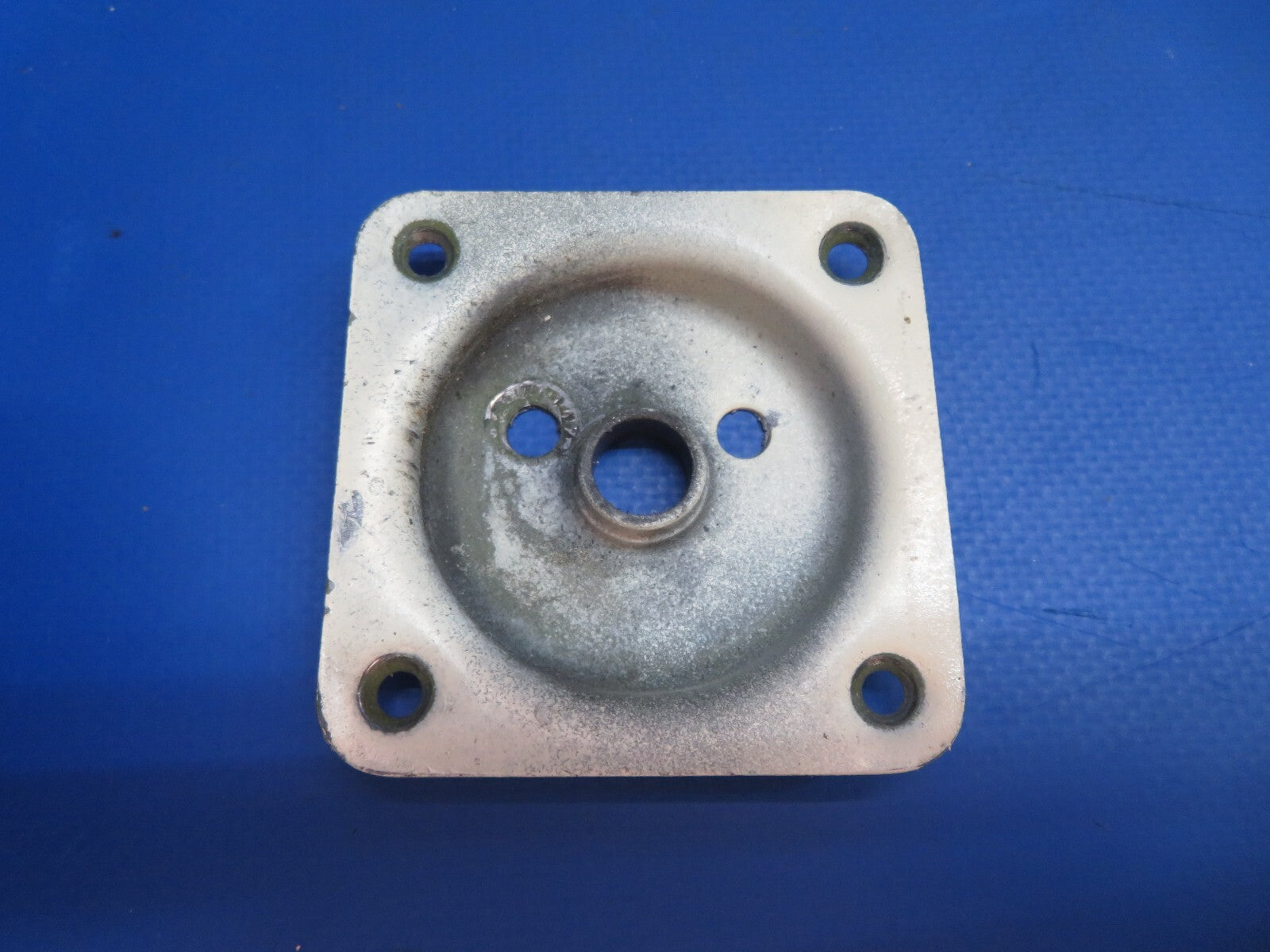 Cessna 172 / 172E Door Handle Plate Assy P/N 0413195-3 (0223-867)5