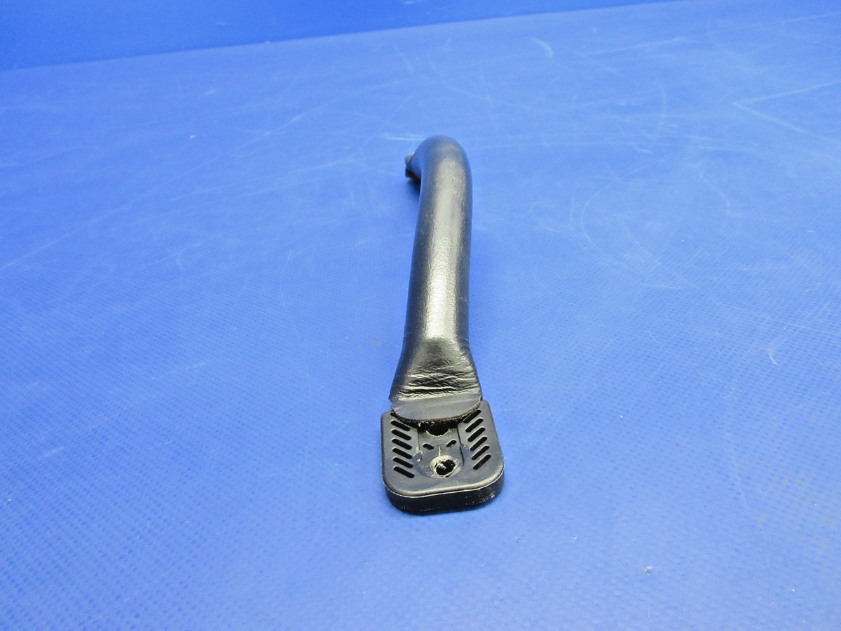 Cirrus SR22 Interior Grab Handle P/N 15786-001 LOT OF 2 (0926-786)6