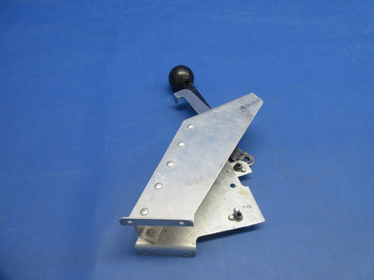 Piper PA-32RT-300T Lance II Cowl Flap Lever Pivot Assy P/N 98548-02 (0924-946)
