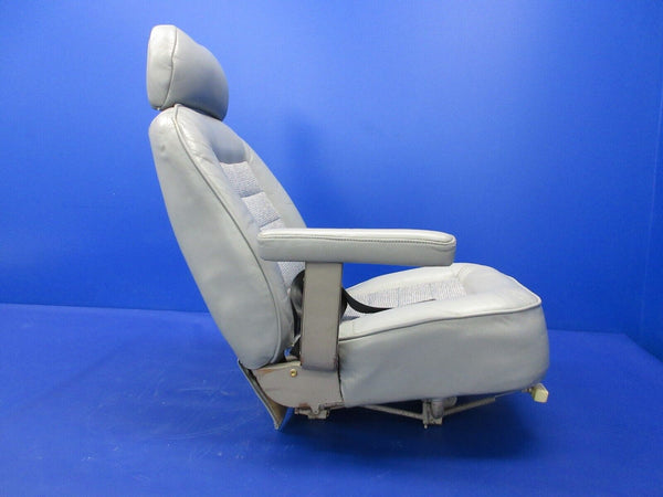 Cessna 310 / 310R LH Center Seat P/N 0812874-14 (1124-1437)