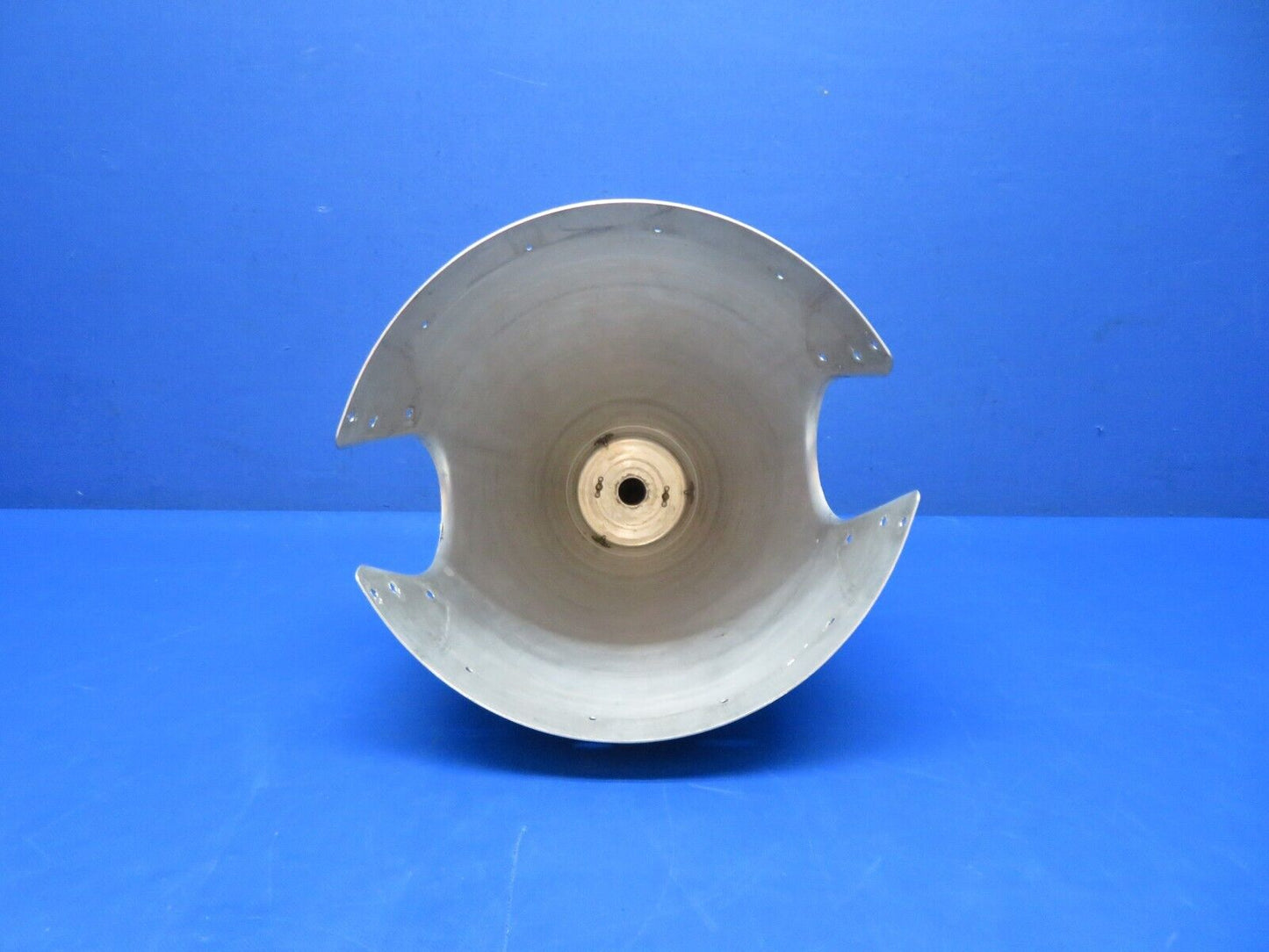 Beech 95-B55 Hartzell Spinner 2-Bladed Prop Model BHC-C2YF-2CUF (0624-142)
