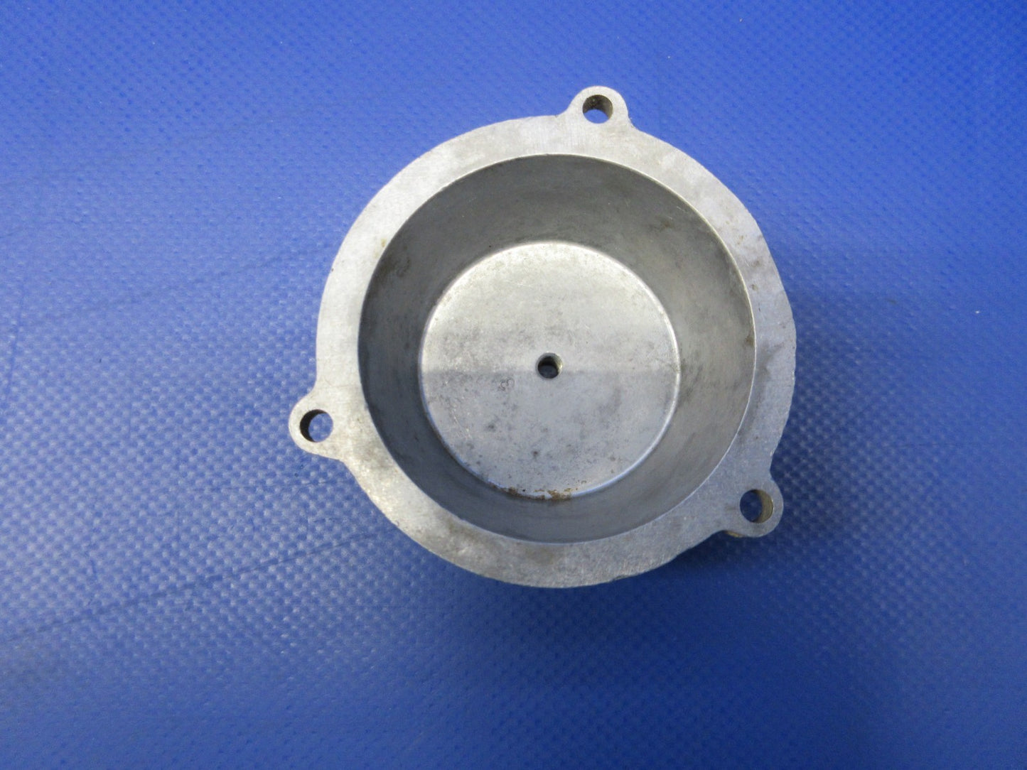 Mooney M20 Cleveland Wheel Hub Cap P/N 38520A (0826-707)3