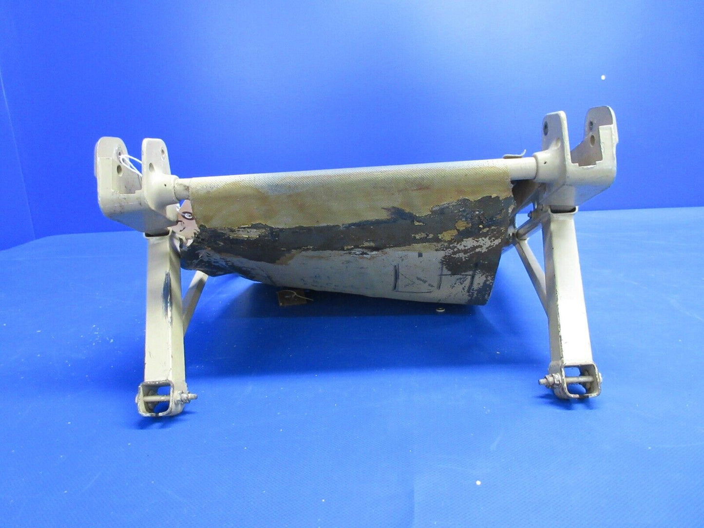 Beech 95-B55 LH Bottom Seat Frame Assy P/N 18-534013-43 FOR PARTS (0424-625)