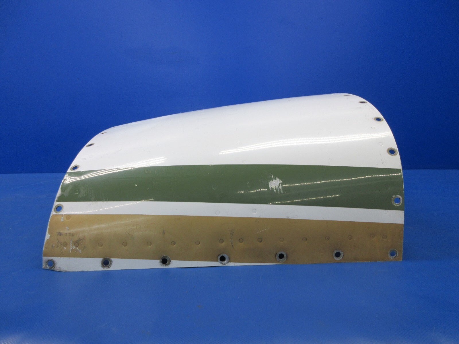 Piper PA-34-200T Seneca II Aft RH Nacelle Panel P/N 37526-01 (1124-1356)3