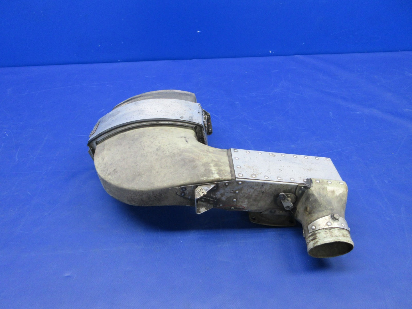 Cessna 310 / 310I LH Air Induction Box P/N 0850440-2 (0326-2013)2