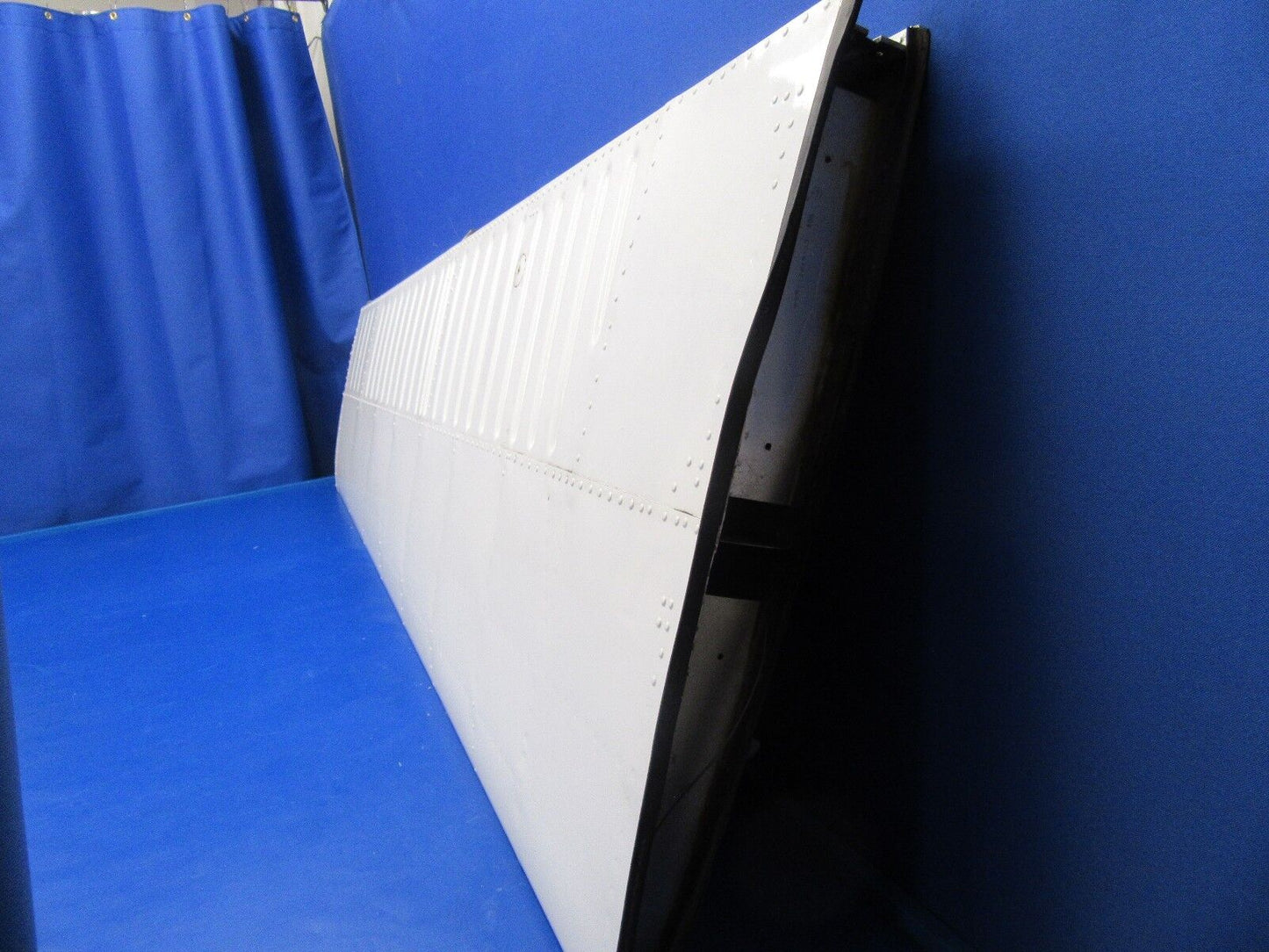 Beech Baron E55 Horizontal Stabilizer RH P/N 96-620005-624 (0118-181)