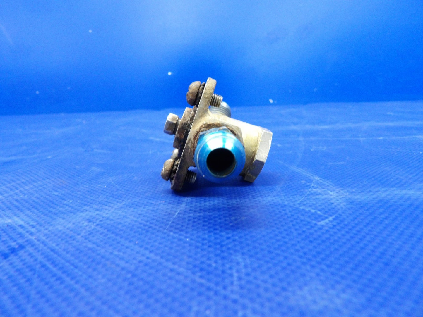 Globe GC-1B Swift Fuel Selector Valve And Handle P/N 11-420-3105 (0326-412)12