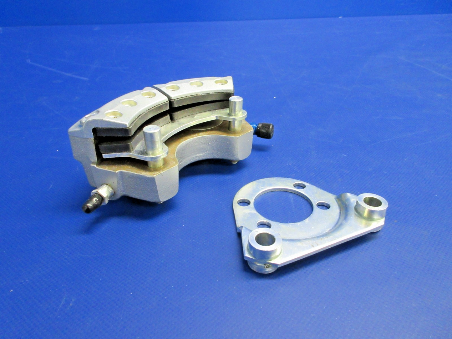 Cleveland 30-52AB Brake Caliper & Torque Plate 13399-104 NOS (0326-973)3