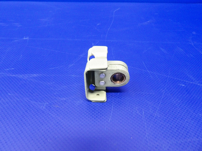 Cessna 150 Vertical Fin Upper Hinge Half P/N 0431033-1 NOS (0426-1233)7