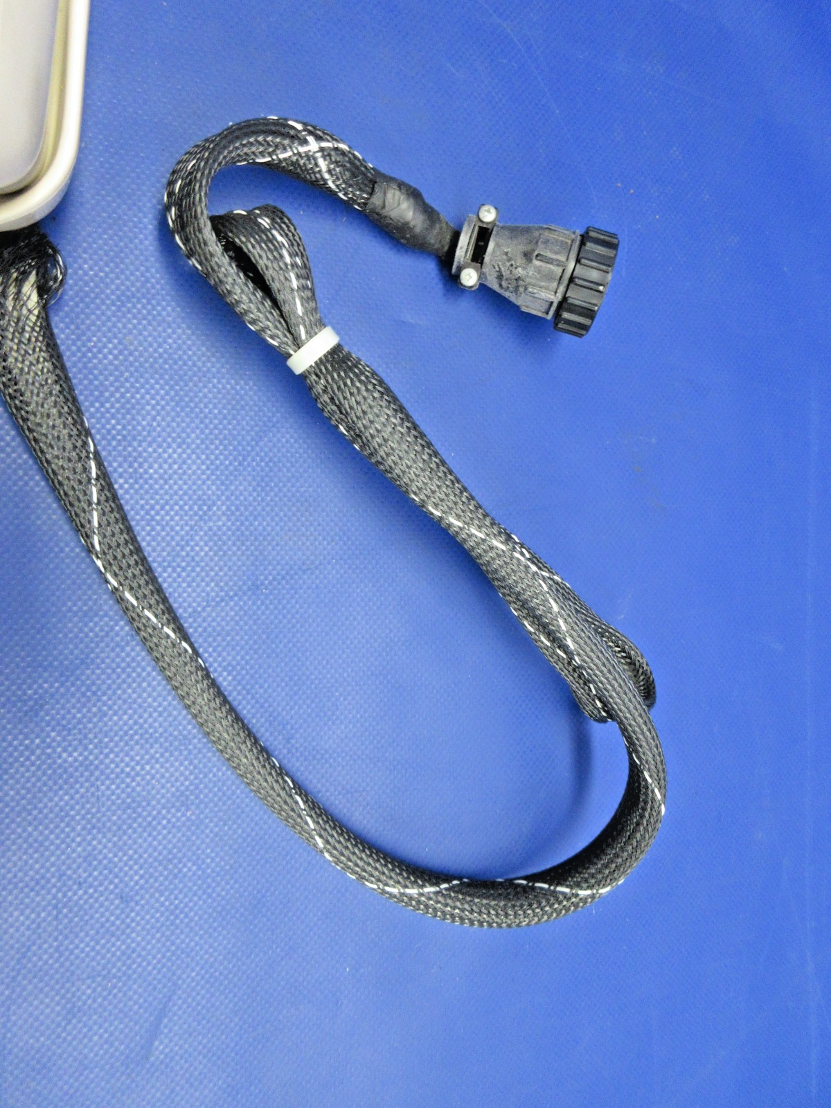 Allied Signal Flitefone Cabin Phone Control Unit 400-0123-110 (0426-770)4