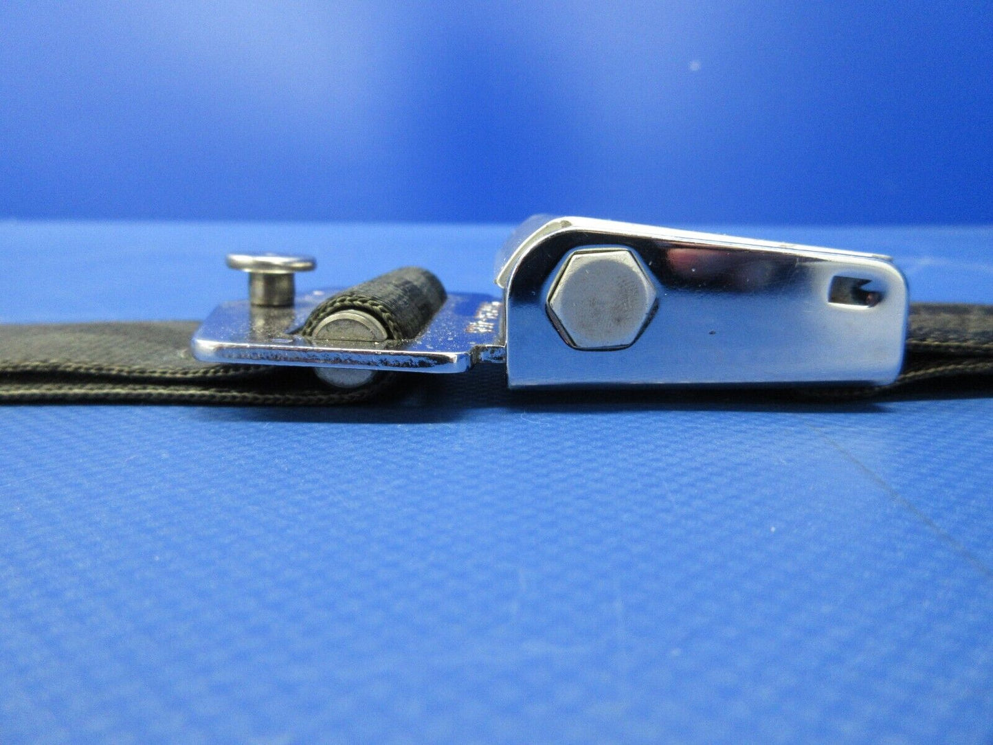 Piper PA-34-200T Seneca II American Safety Seatbelt P/N 440785 (0524-1246)