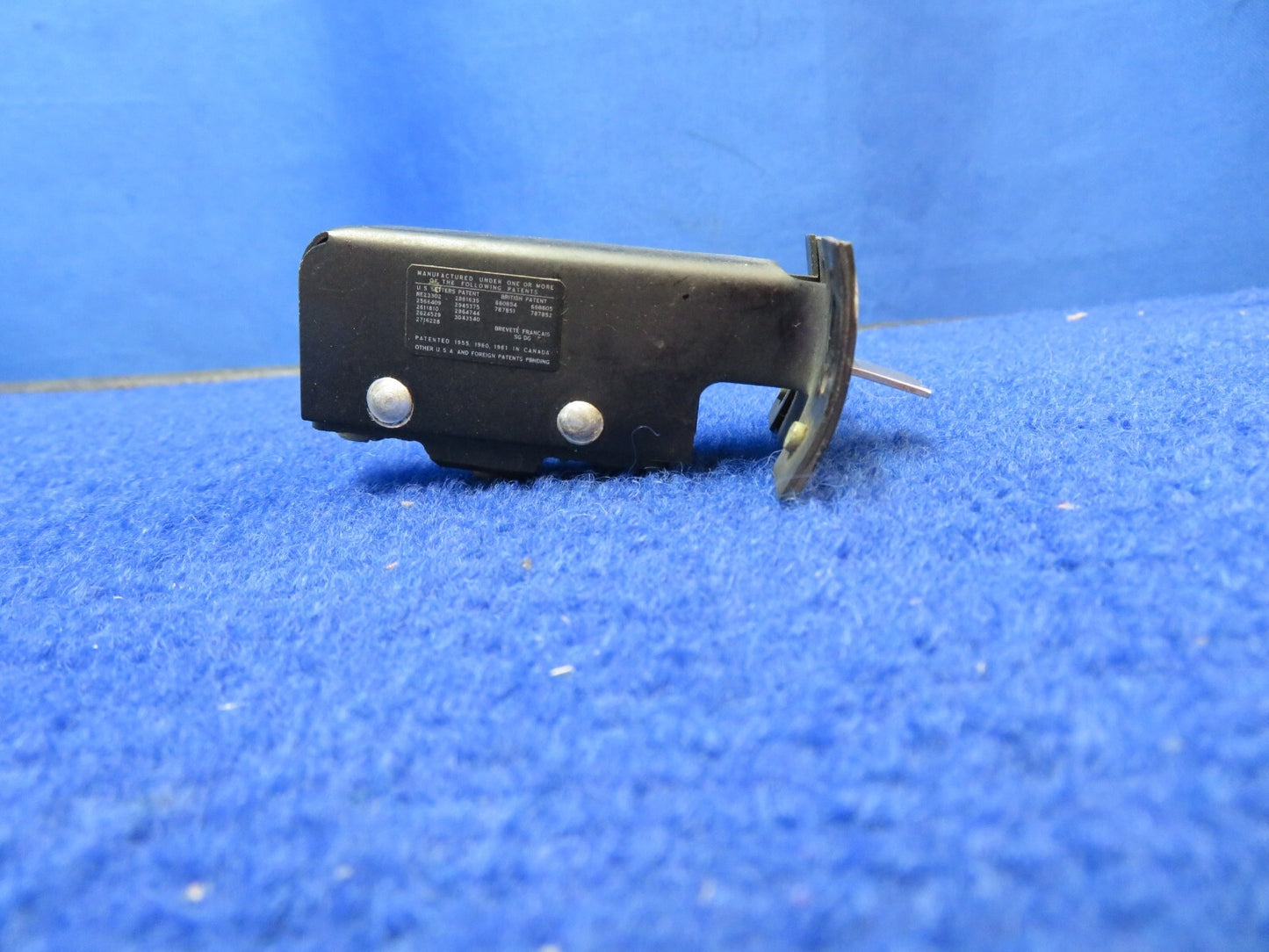 Beech 95-B55 Baron Safe Flight Instrument Lift Detector P/N 151-3 (0622-590)1