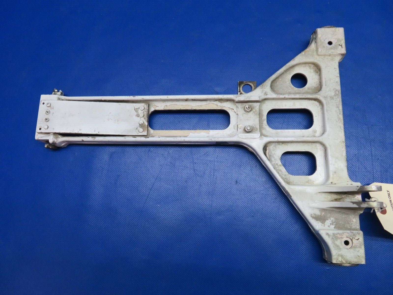 Piper Aerostar 602P RH Upper Side Brace Assy Main Gear P/N 400094-02 (0123-774)0