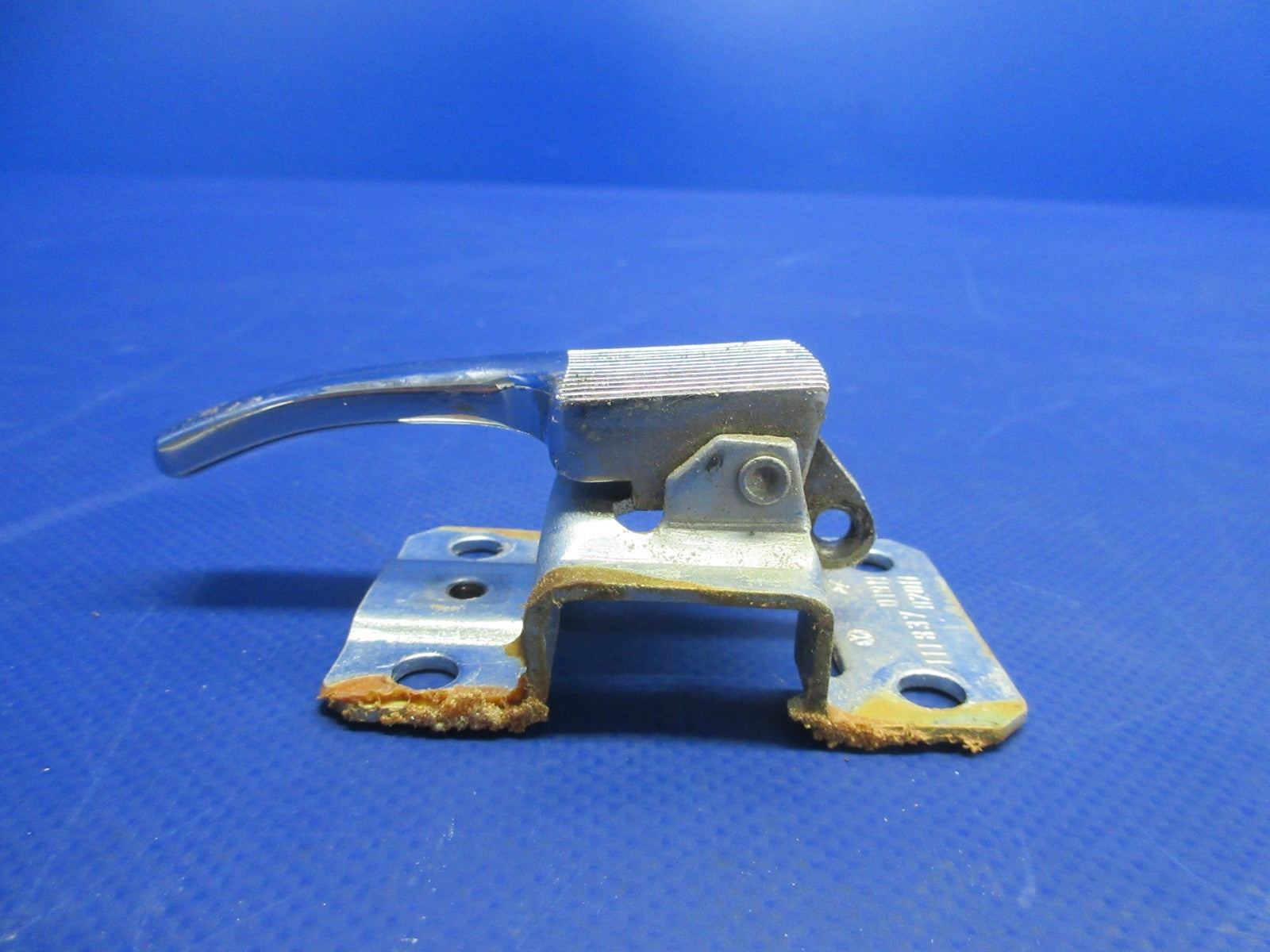 Piper AFT Cabin Door Side Latch w/Handle P/N 68188-00 (0626-890)6