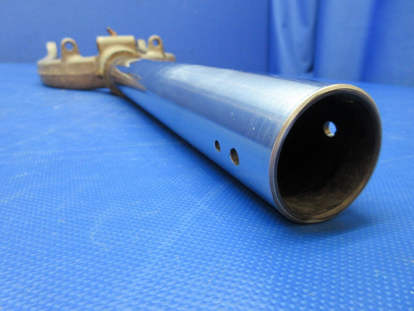 Piper PA-23-250 Aztec Nose Gear Fork & Tube P/N D4636-1-E (0924-1409)