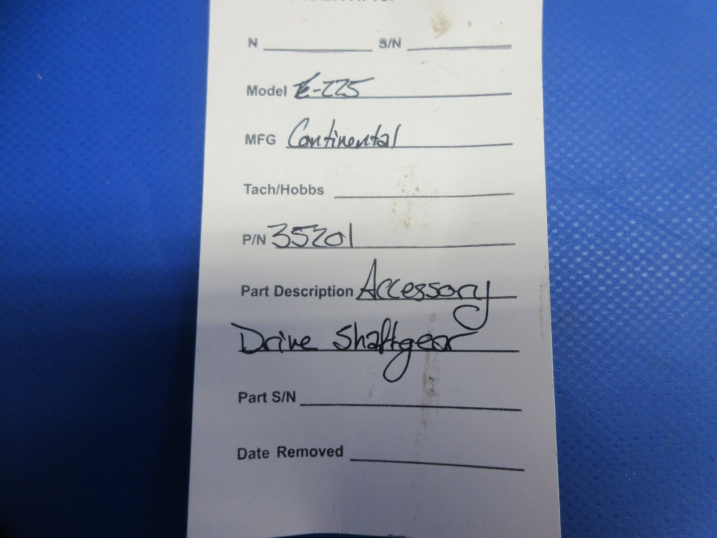 Continental E-225 Accessory Drive Shaft Gear (0824-910)