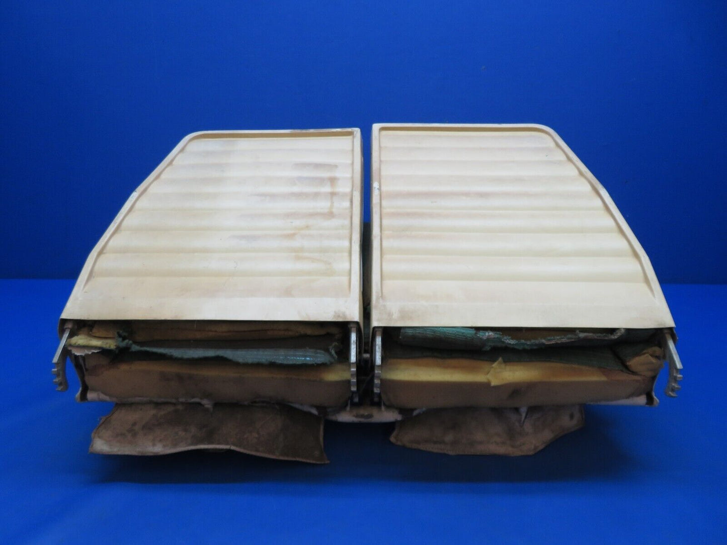 Cessna 172 / 172E Rear Seat Individually Reclining  P/N 0500210-28 (1123-246)