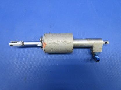 Early Cessna 175 / 175A Master Brake Cylinder Assy RH P/N 0541138 (0624-1004)