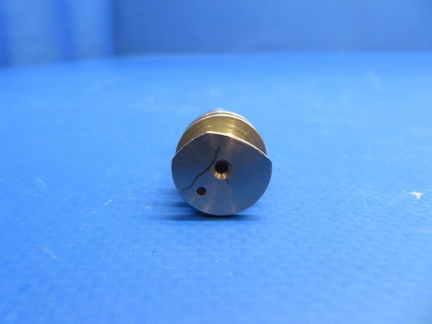 TCM / Cessna Fuel Metering Shaft P/N 625221-9 NOS (1022-642)