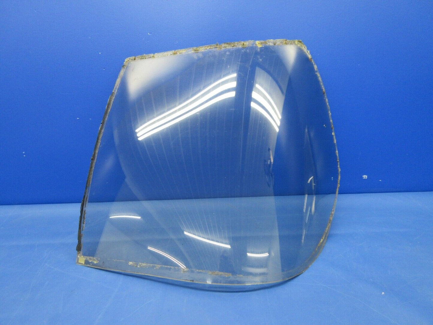 Piper PA-23-250 Aztec Windshield Assy LH P/N 19512-04 (0624-2049)