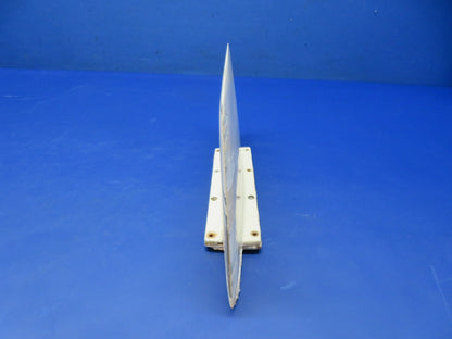 Cessna 421 Communication Components Antenna P/N VT10-02 (0326-243)3