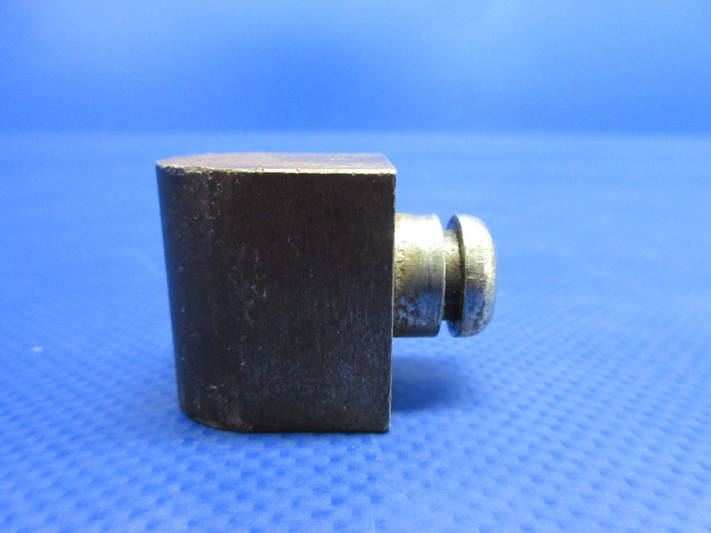 Cessna 310 / 310I Seat Pivot Stud P/N 0812852-1 (0326-831)6
