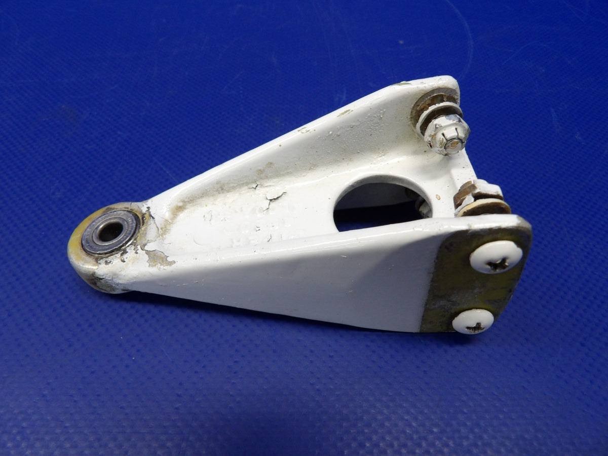 Piper PA-31T1 Cheyenne OTBD Elevator Hinge P/N 45201-00 (0626-1366)4