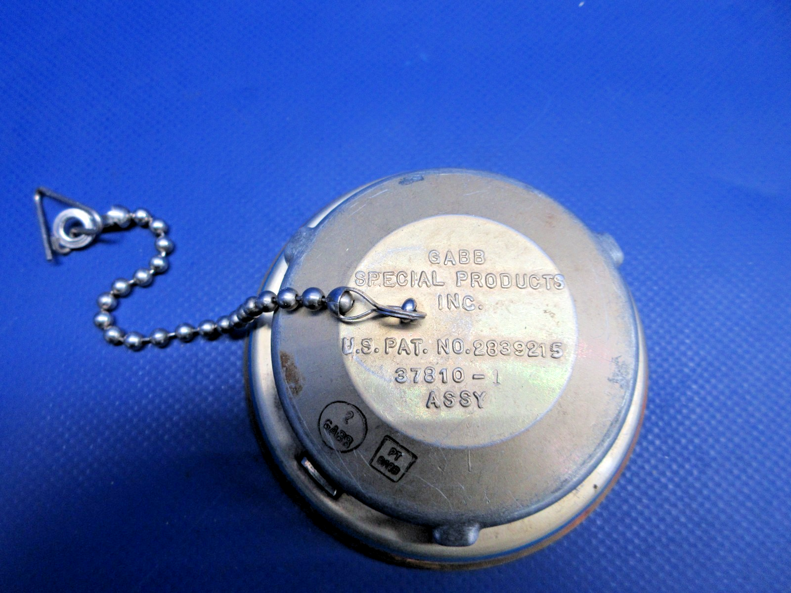 Beech 95 / D95A Travel Air Gabb Fuel Filler Cap P/N 37810-1 (0326-802)3