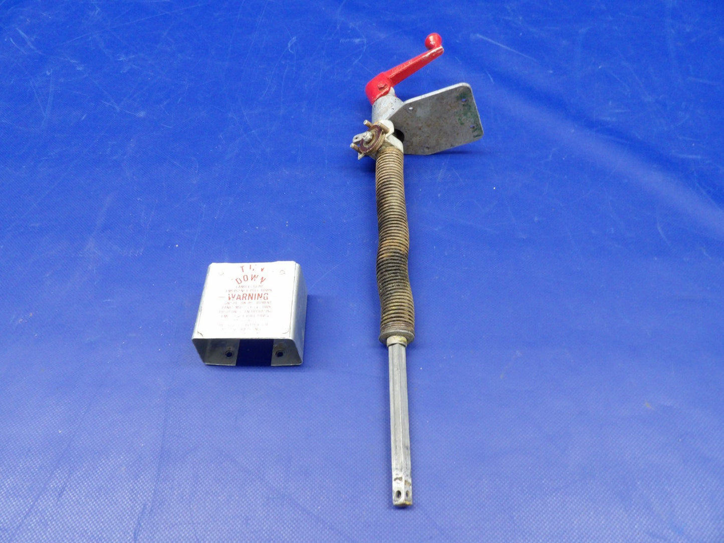 Globe Landing Gear Pull Down / Extension Handle & Shaft 11-532-2892 (0226-505)0