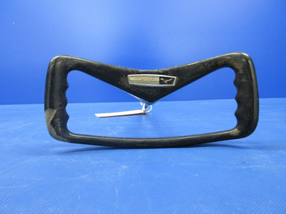 Cessna 172 Control Wheel / Yoke P/N 0513166-7 (0424-1072)