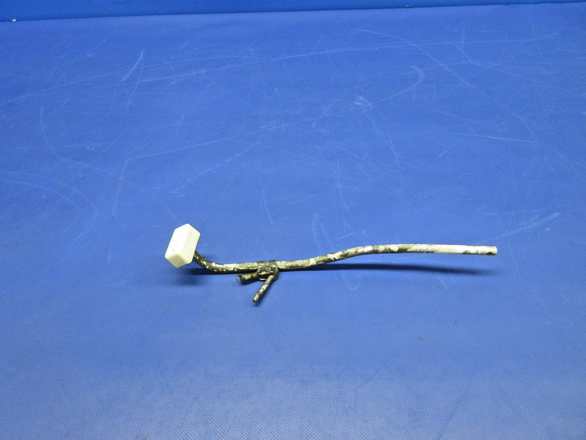 Cessna 150 Seat Latch Handle P/N 0414229-5 (0926-712)0
