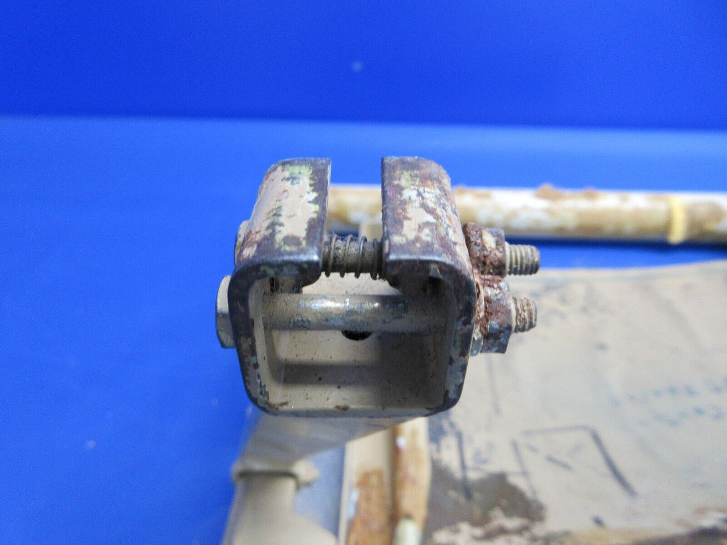 Beech 95-B55 LH Bottom Seat Frame Assy P/N 18-534013-43 FOR PARTS (0424-625)