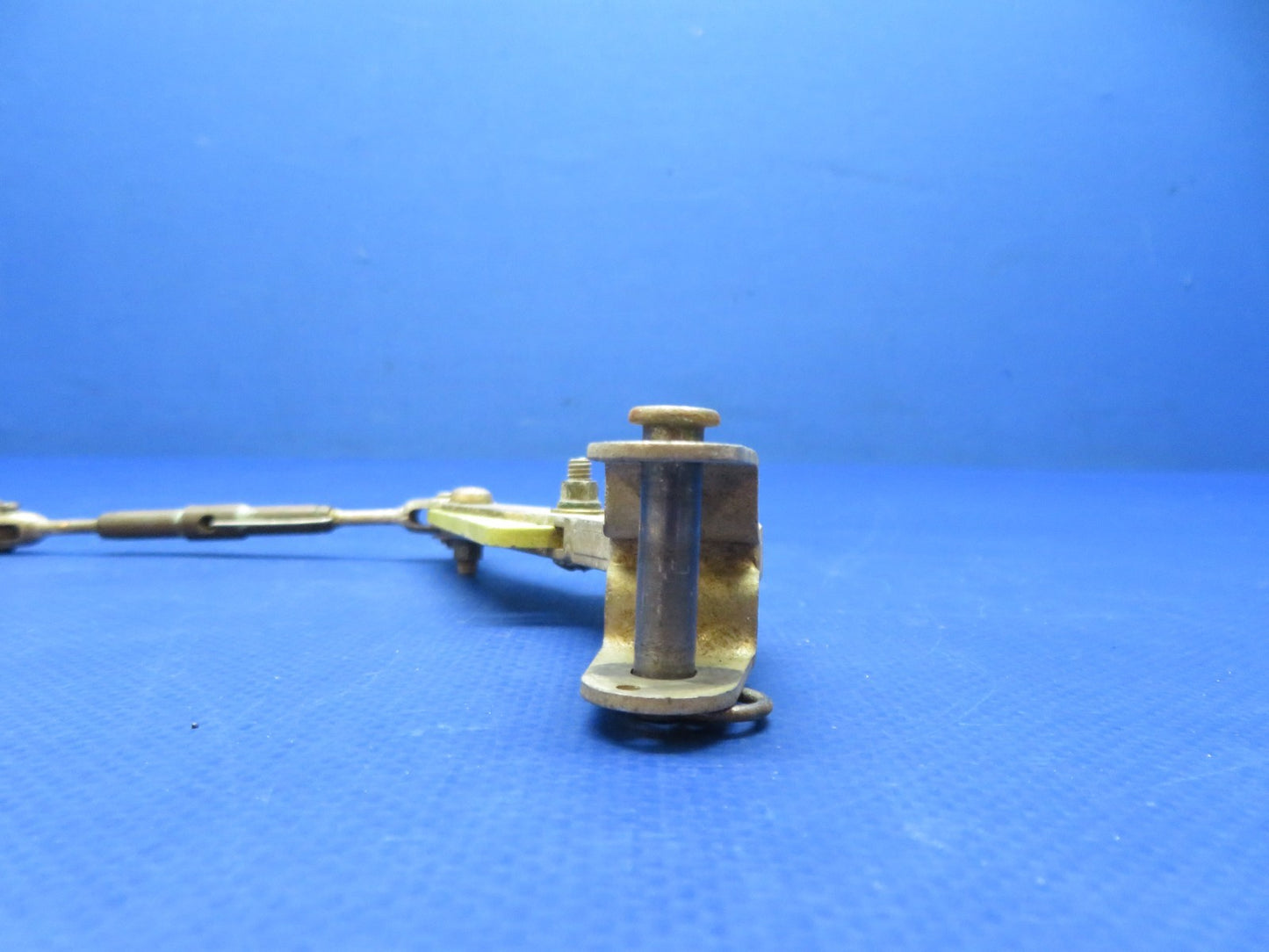 Beech 58 Cabin Door Latch, Bellcrank & Pin w/ Guide P/N 96-420033-47 (0326-155)5