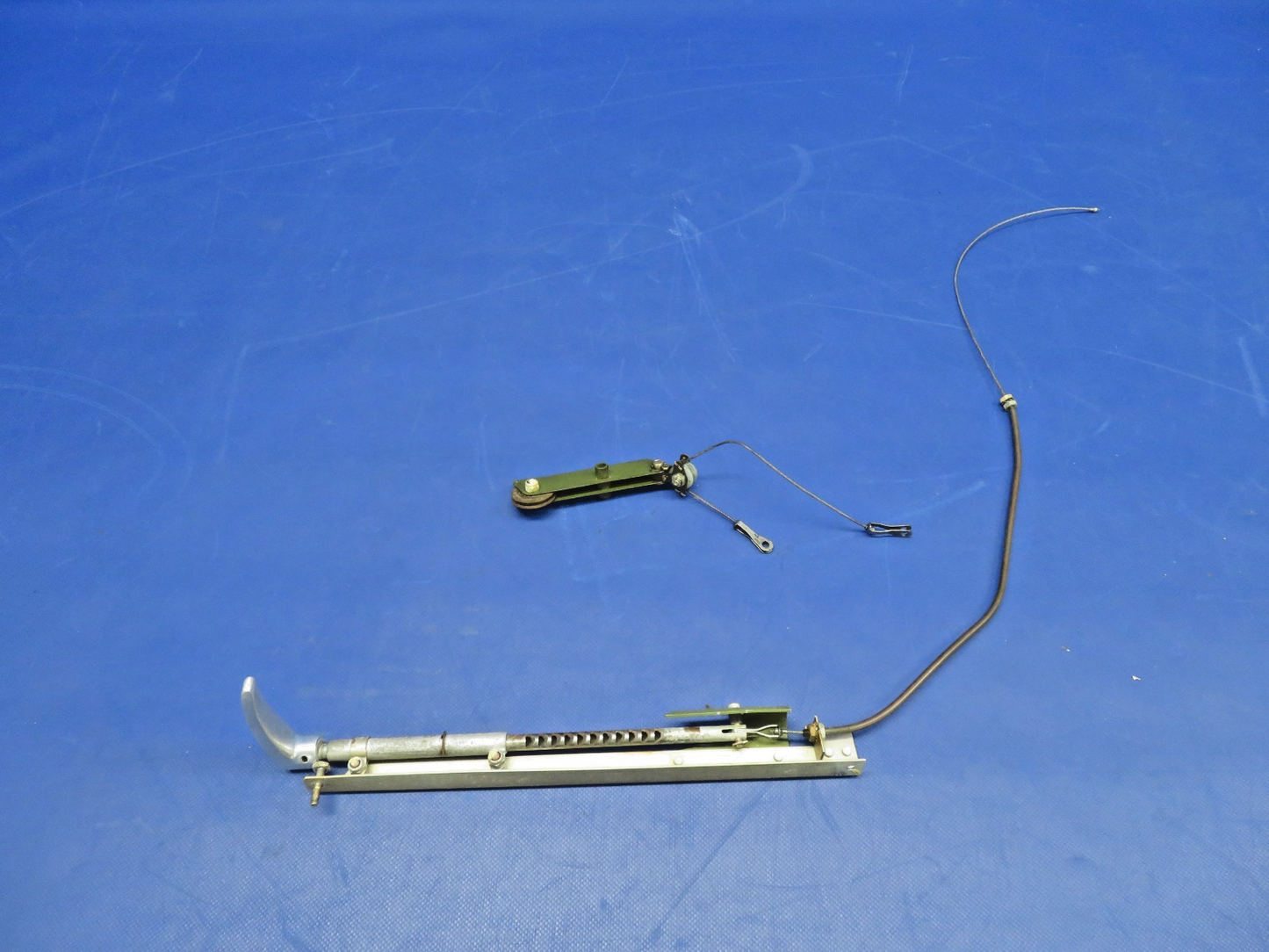 Cessna 172M Parking Brake Handle & Bellcrank P/N 0813150-55 (0826-411)0