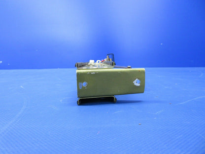 Piper PA-34-200T Seneca II Brake Support Channel Assy P/N 67137-00 (0524-1912)
