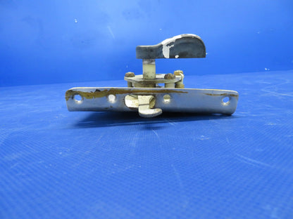 Rockwell Commander 112 Upper LH Cabin Door Latch P/N 43734-1 (0826-417)3