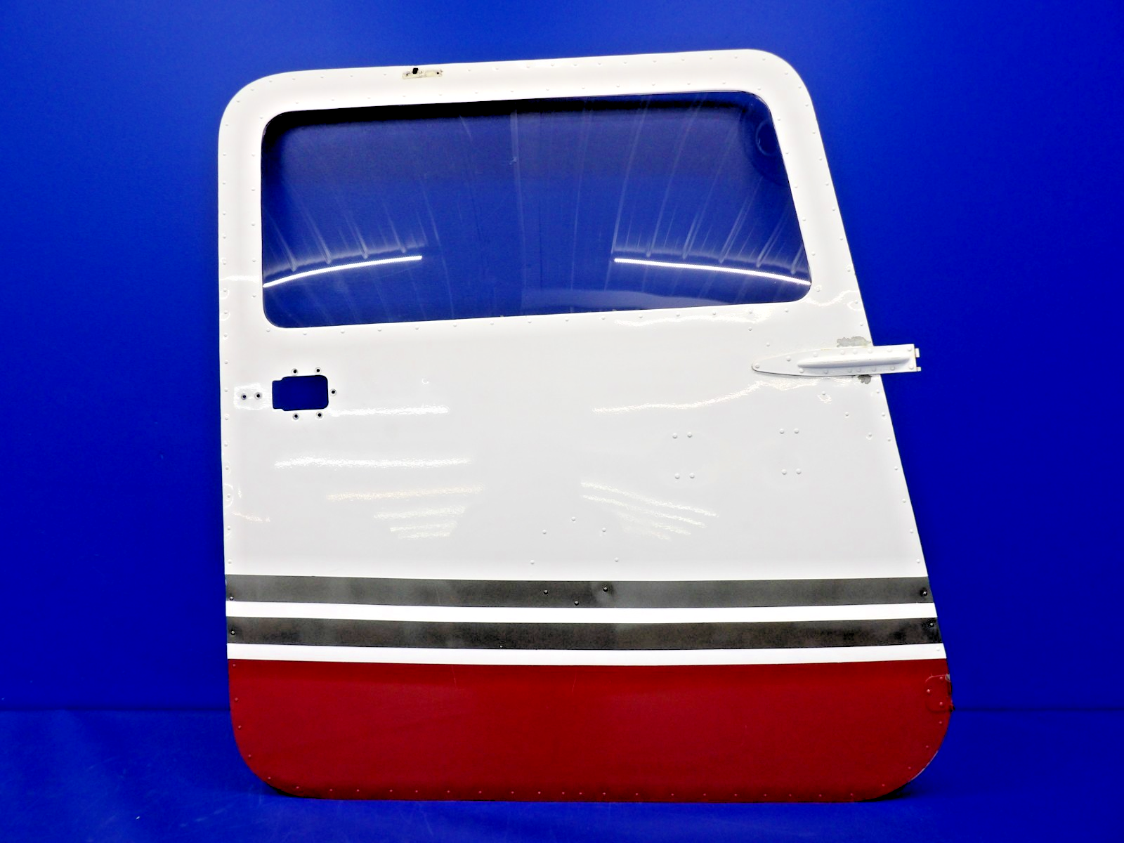 Cessna 172 / 172G RH Cabin Door P/N 0511460-10 (0326-2027)0