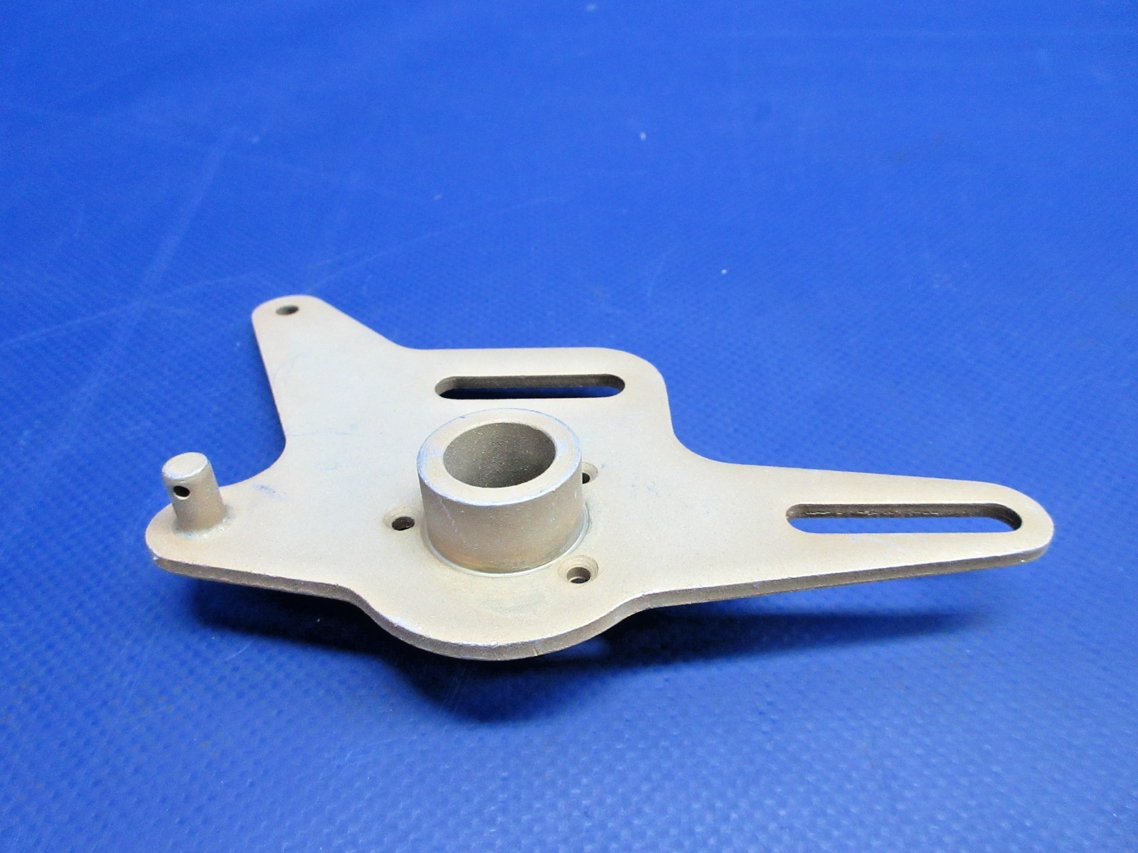 Beech RH Throttle Braze Arm w/8130 P/N 50-524510-10 NOS (0426-843)4
